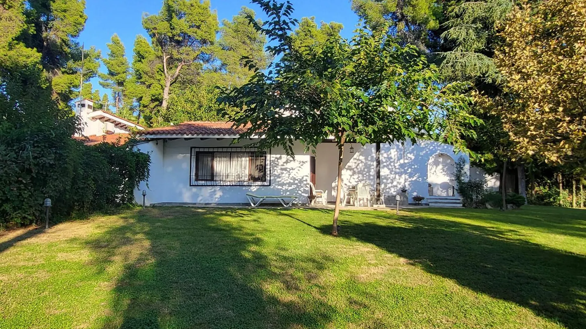 Sani Pool Beach Villa